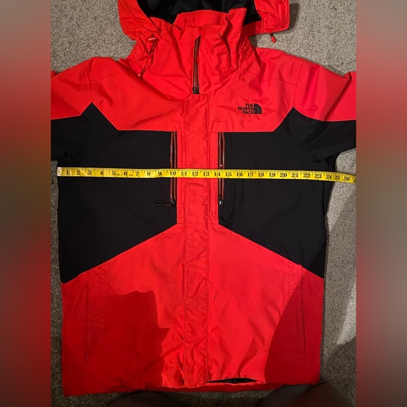 The north face jacket - Picture 2 of 14